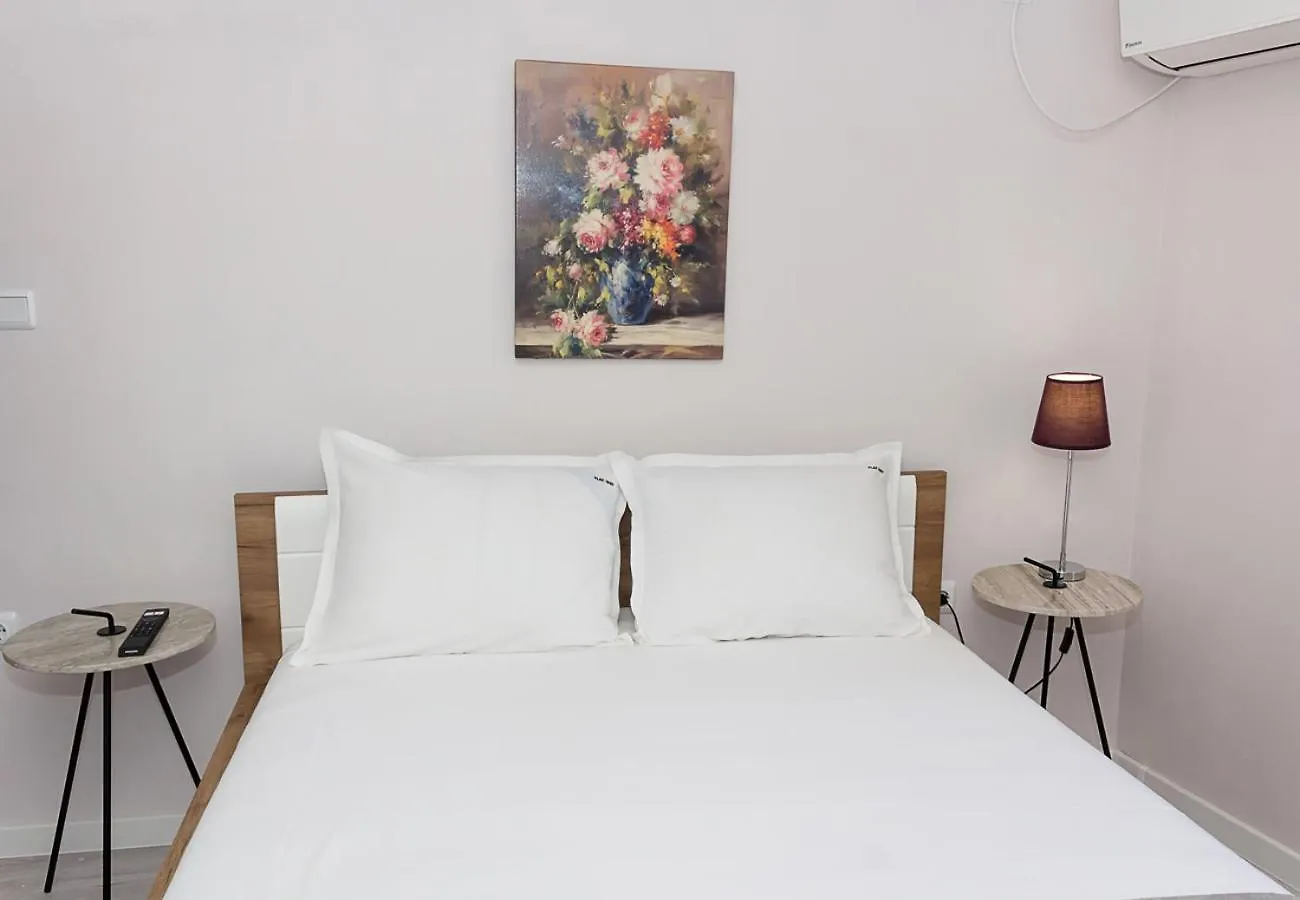 The Purplish 2-Bd Apartment In Varna Center Bulgaria